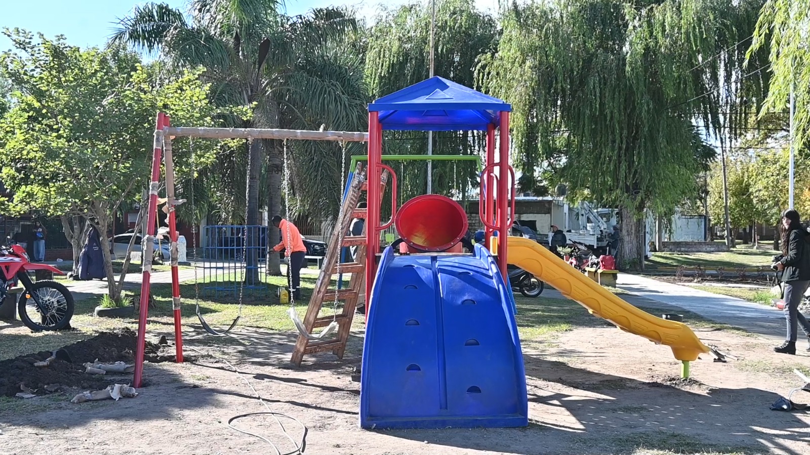 La Municipalidad ultima detalles en la puesta en valor de la Plaza de los Olivos