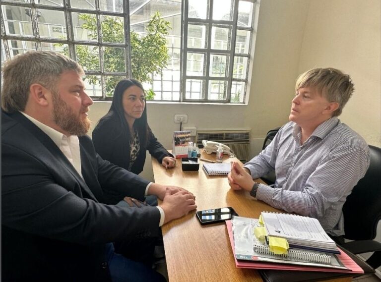 Funcionarios provinciales visitaron la Defensoría del Pueblo de Paraná