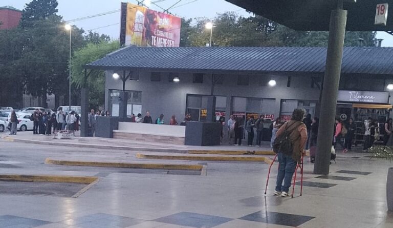 Se levantó el paro de UTA en la Terminal de Paraná