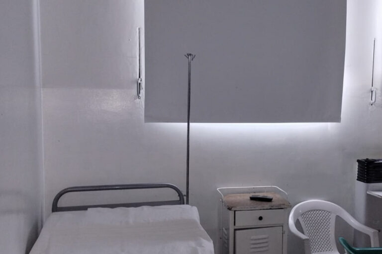 El hospital Castaldo de María Grande mejora sus instalaciones con obras y equipamiento