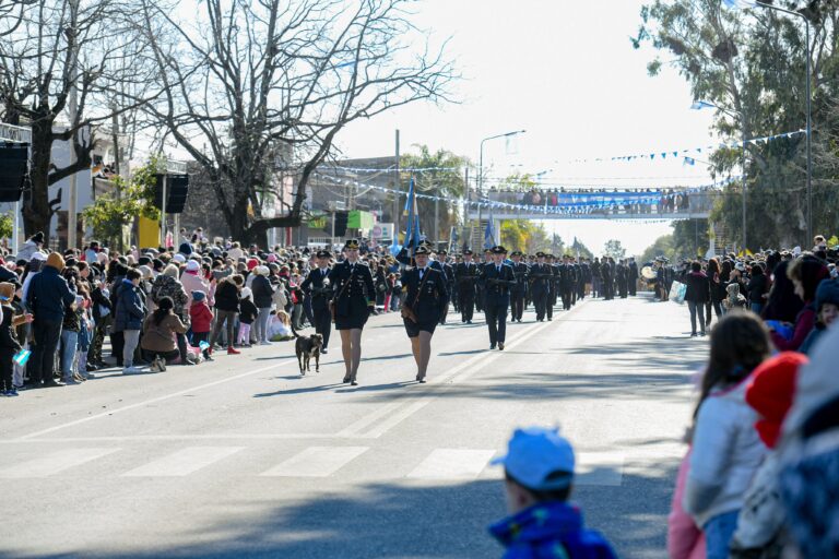 Paraná conmemora con distintas actividades el 216° aniversario de la Revolución de Mayo