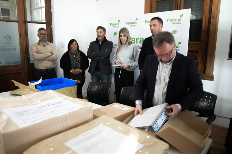 Siete empresas se presentaron para la licitación del nuevo Sistema de Estacionamiento Medido de Paraná