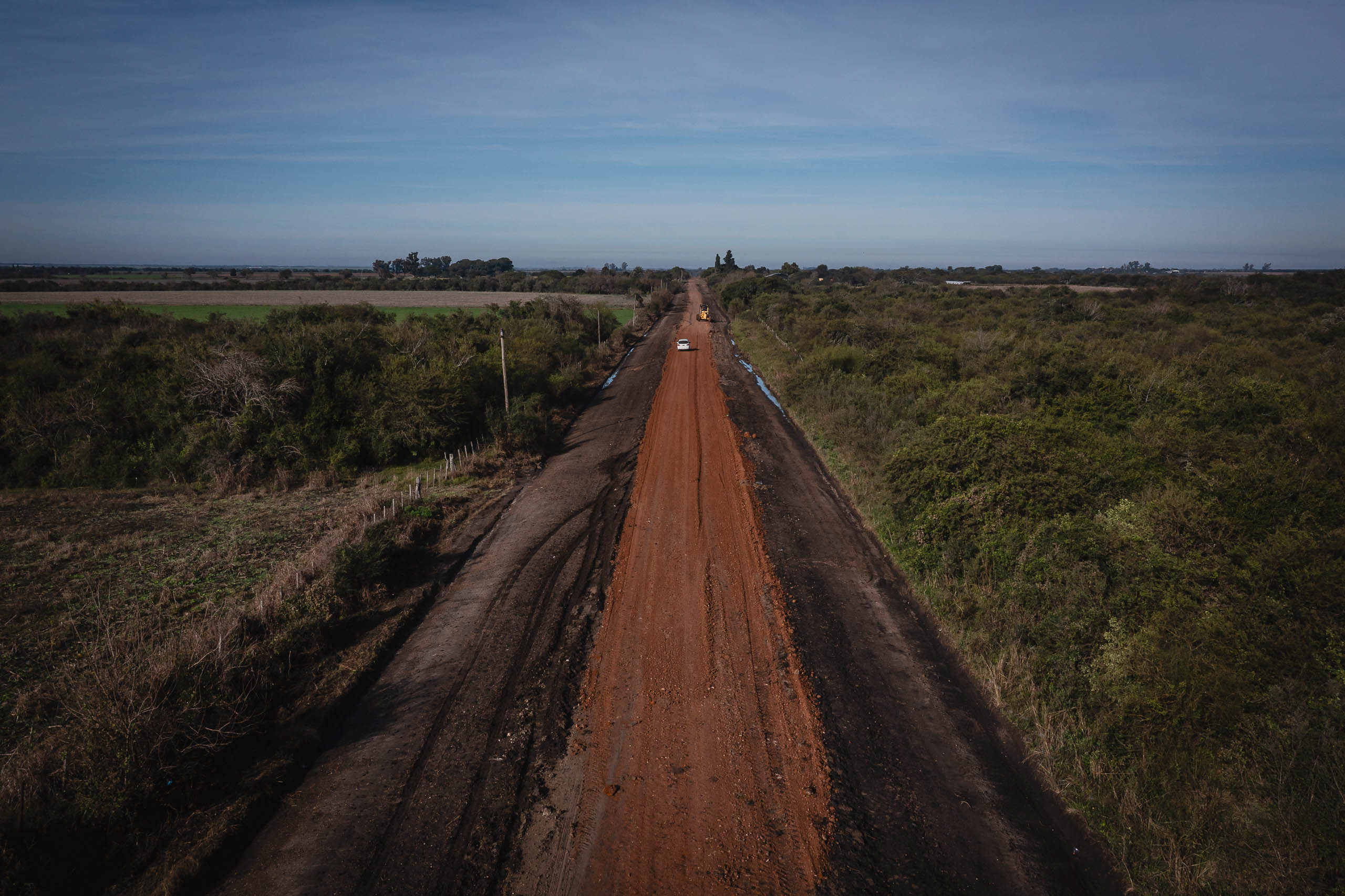 La provincia invierte más de 24.000 millones de pesos en mejora de caminos y maquinaria vial