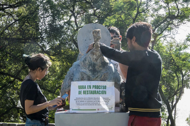 Avanza la puesta en valor de esculturas que forman parte de la identidad de Paraná