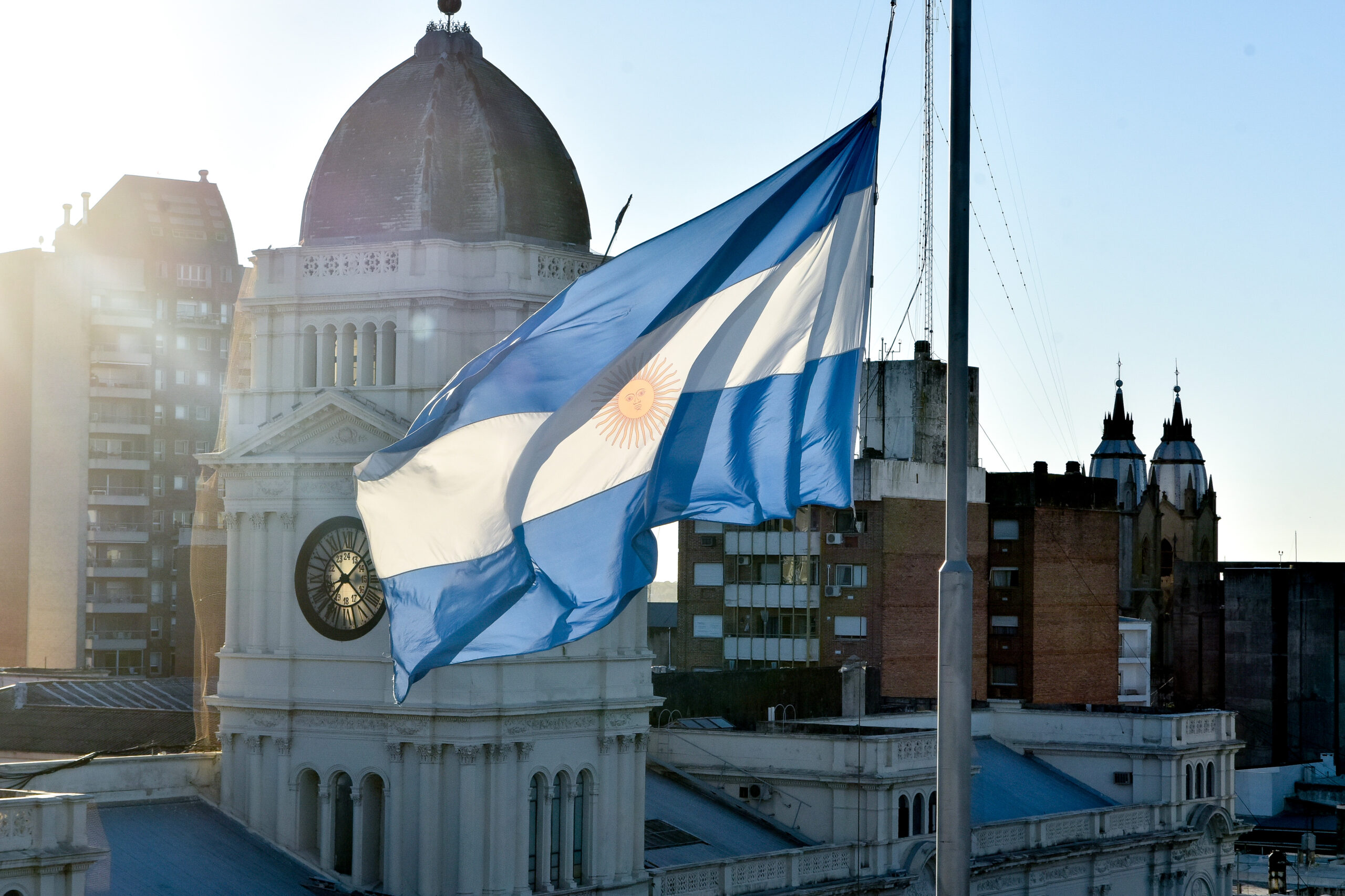 Más de 2000 alumnos de Paraná prometerán lealtad a la bandera en plaza Mansilla