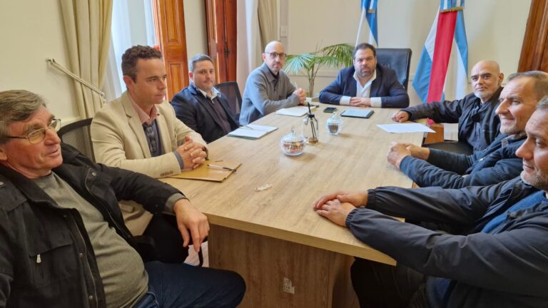 Conflicto Granja Tres Arroyos: el gobierno provincial reforzará asistencia a los trabajadores afectados