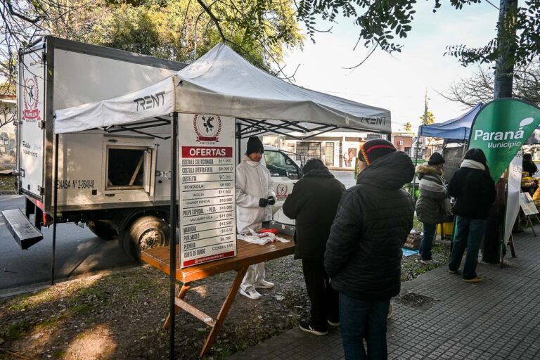 Feria en tu Barrio: Comenzó a funcionar el nuevo punto fijo en Escuela Hogar