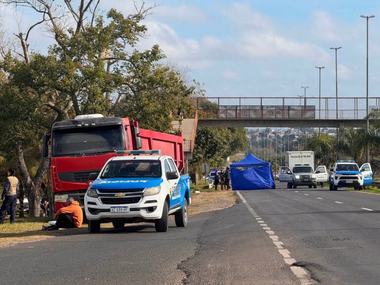 Un hombre murió tras ser embestido por un camión en Paraná