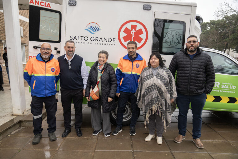La provincia fortalece el sistema de salud con equipamiento y ambulancia