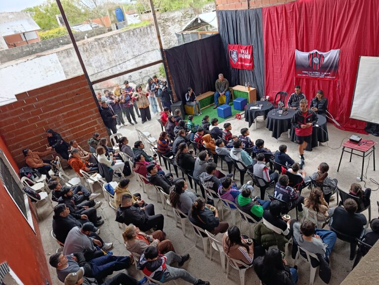 PARADAR impulsó una clínica deportiva interdisciplinaria en Santa Elena junto a jóvenes profesionales entrerrianos