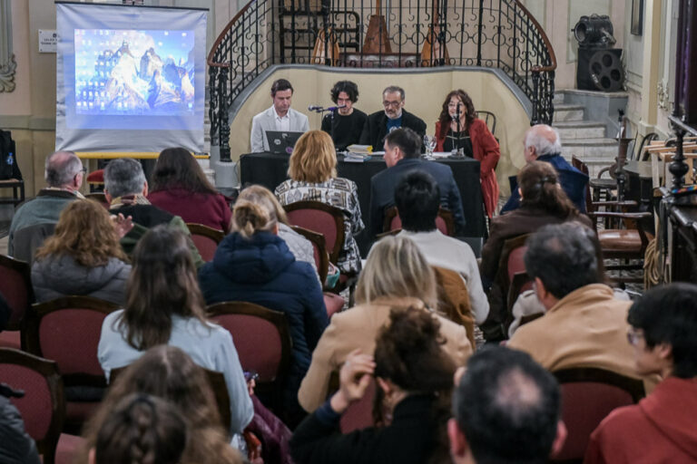 Pensar Paraná cerró su ciclo con una jornada para conocer y valorar la historia de la ciudad