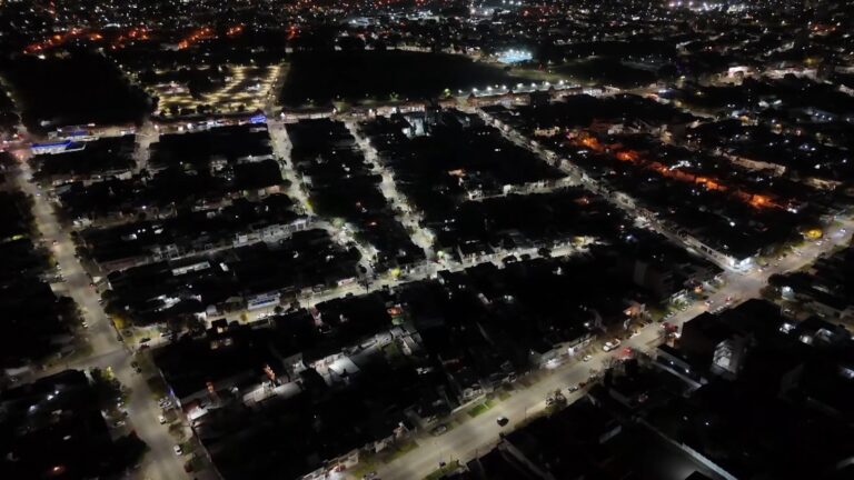 Paraná alcanzó el 89% de alumbrado LED con nuevas obras en Parque del Lago