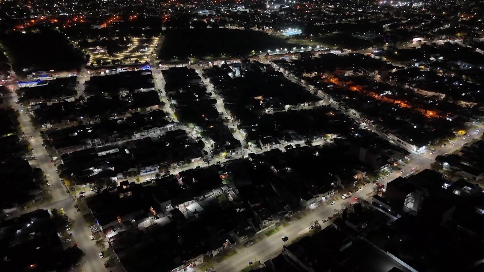 Paraná alcanzó el 89% de alumbrado LED con nuevas obras en Parque del Lago