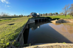 Finalizaron los trabajos de limpieza en el canal de desagüe pluvial del Túnel Subfluvial