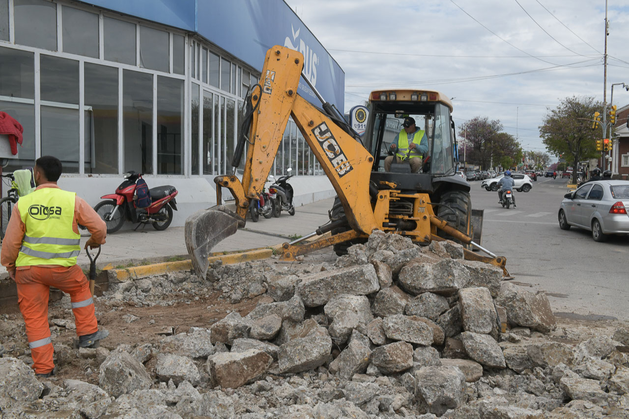 La Municipalidad avanza en trabajos sobre avenida Almafuerte