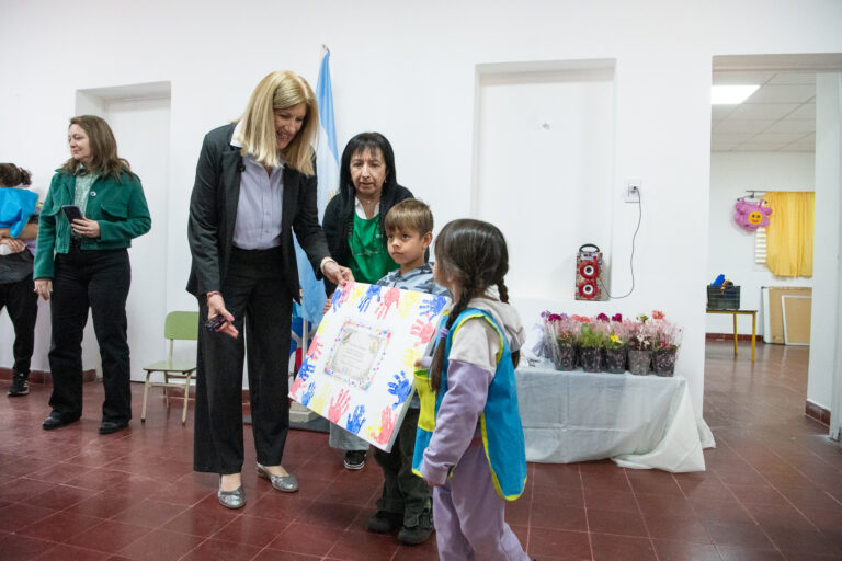 Rosario Romero anunció la continuidad de las salitas de 3 años en los espacios de primera infancia municipales