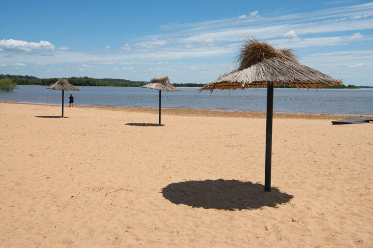 Quedó habilitada la playa del Thompson para disfrutar del río y anticipar la temporada de verano