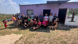 Más de 40 voluntarios recuperaron un merendero y asistieron a más de 20 familias en Paraná