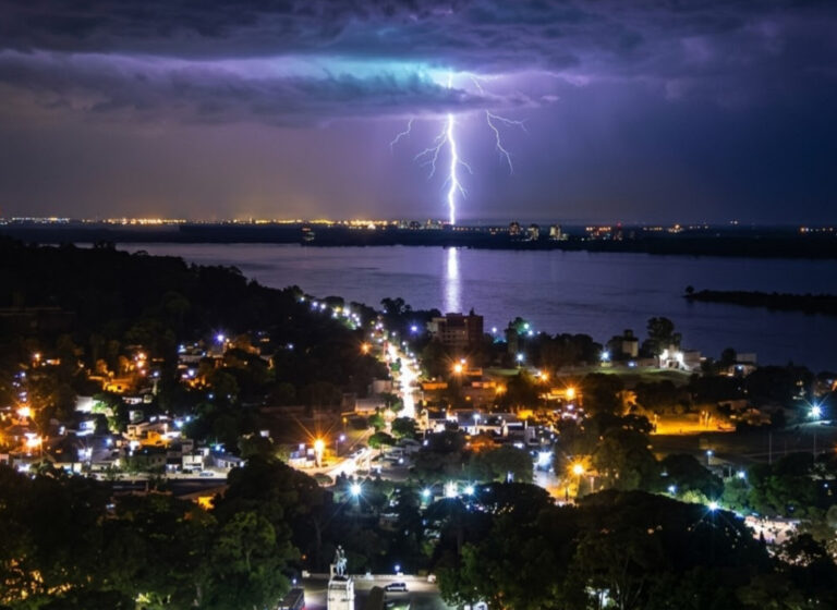 Se elevó a naranja el alerta por tormentas para este jueves en parte de Entre Ríos