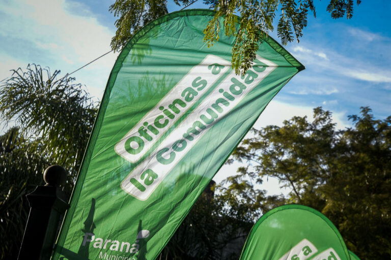 Oficinas a la Comunidad acerca trámites y servicios a Bajada Grande