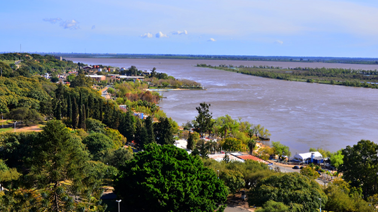 Crecida del río Paraná: proyectan que podría superar el nivel de evacuación a fines de octubre